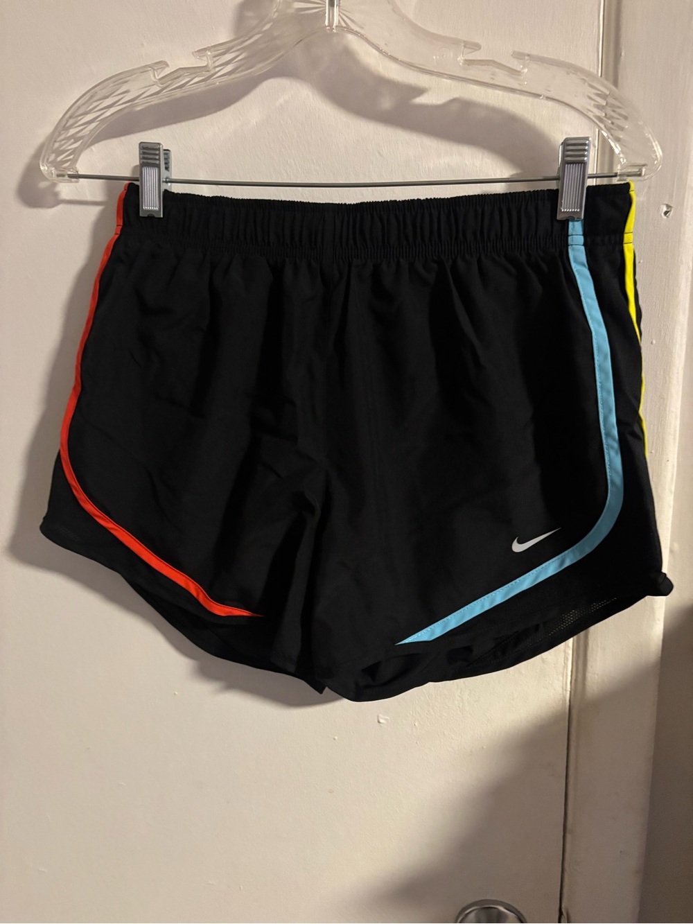 Nike Dri-FIT Tempo Running Shorts Black Multicolor Trim Women’s
(1036)